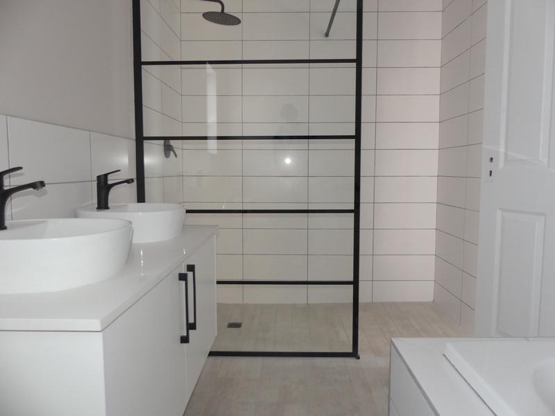 3 Bedroom Property for Sale in Sandy Point Western Cape